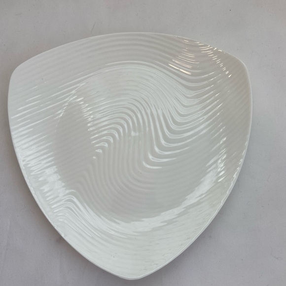 (6) Vintage triangle plates - Picture 3 of 5